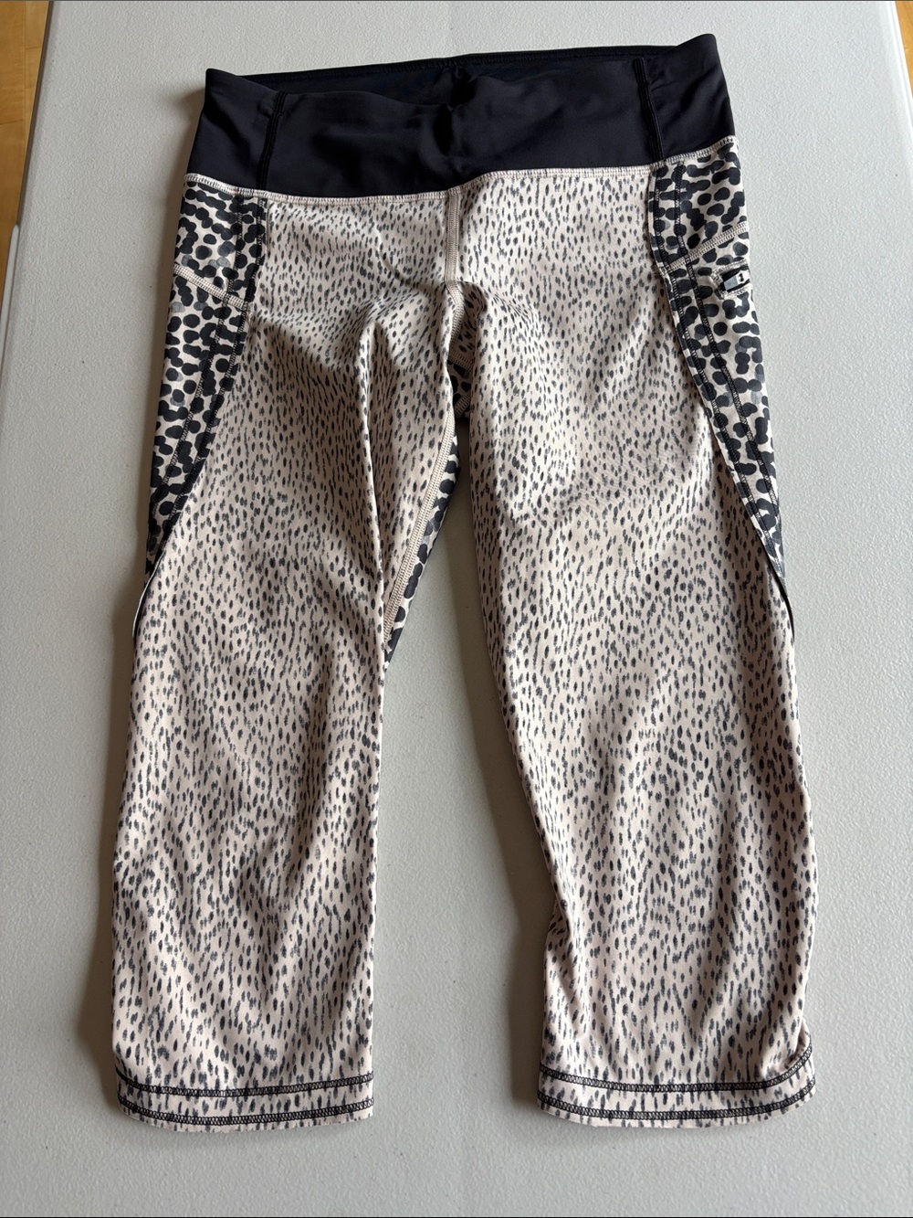 lululemon Black & Cream Animal-Print Capris